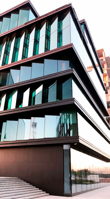 aluminum-windows-mississauga-toronto-vaughan-tilt-turn-high-energy-efficient-windows-triple-pane