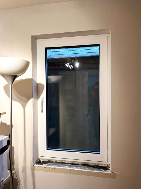 tilt-turn-aluminum-windows-aluprof-toronto-mississauga-brampton-vaughan-richmond-hill-markham-oshawa-oakville-burlington