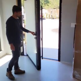 helder matias - installer rozkov aluminum windows and doors